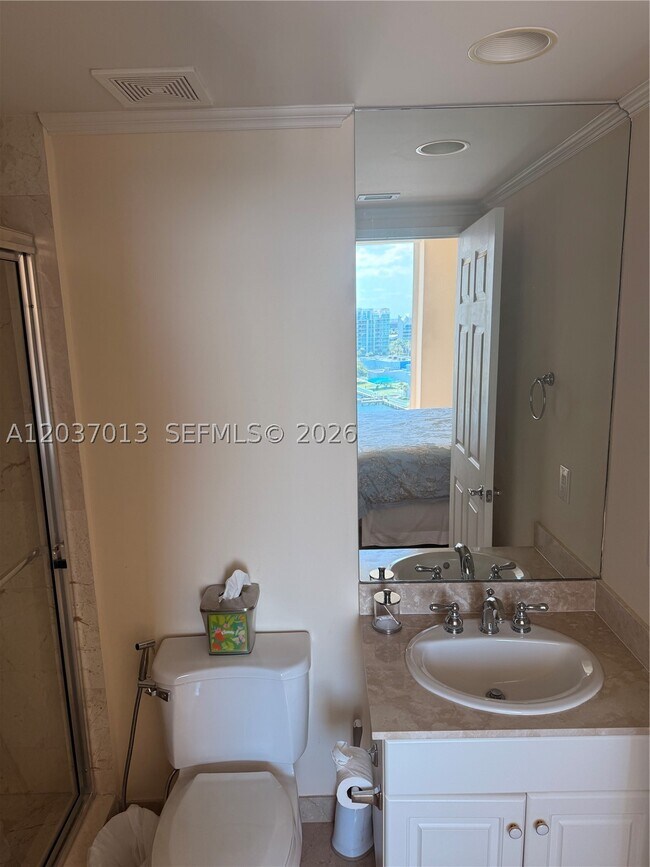 Building Photo - 3370 Hidden Bay Dr