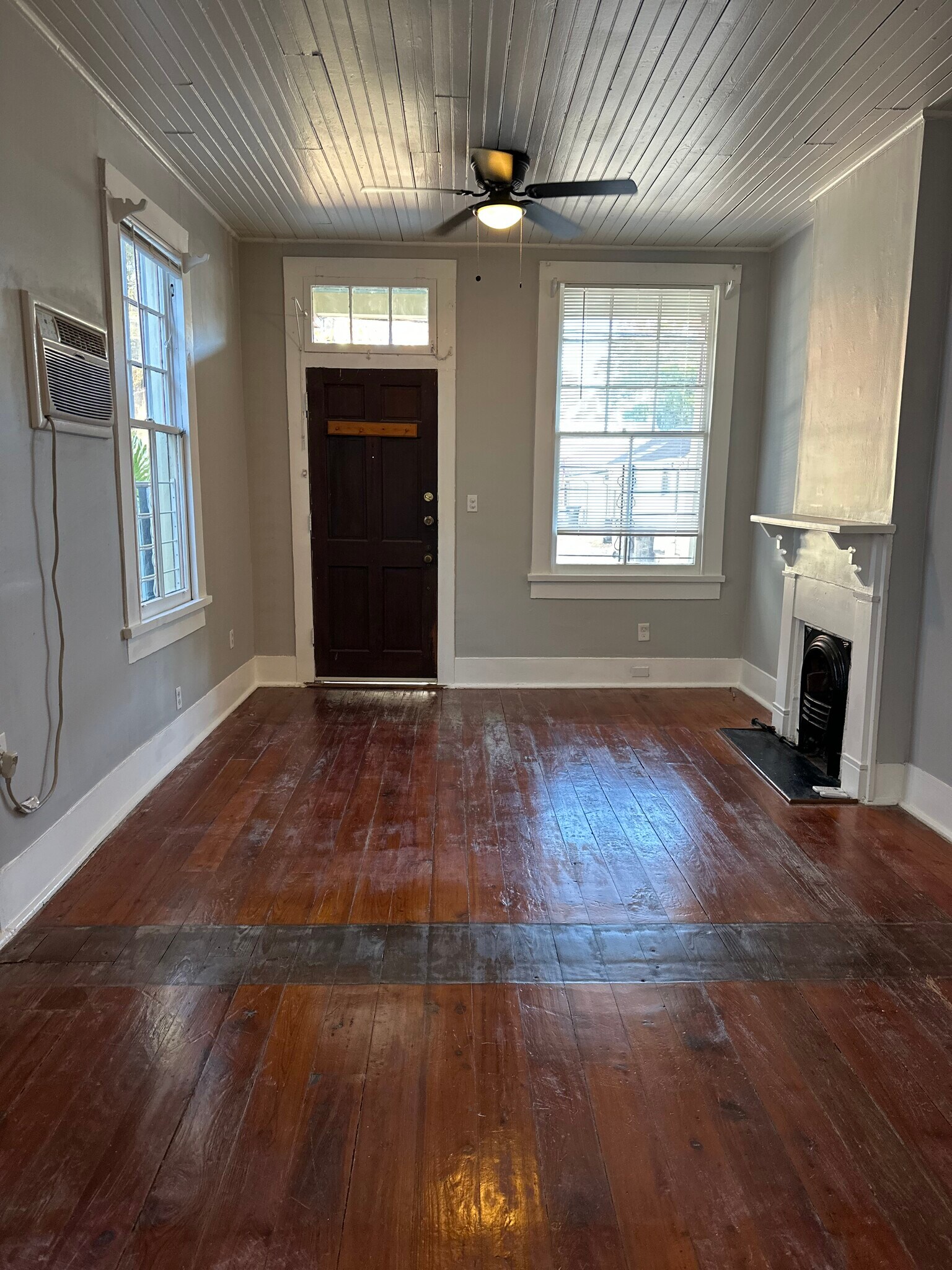 Building Photo - 7326 Freret St