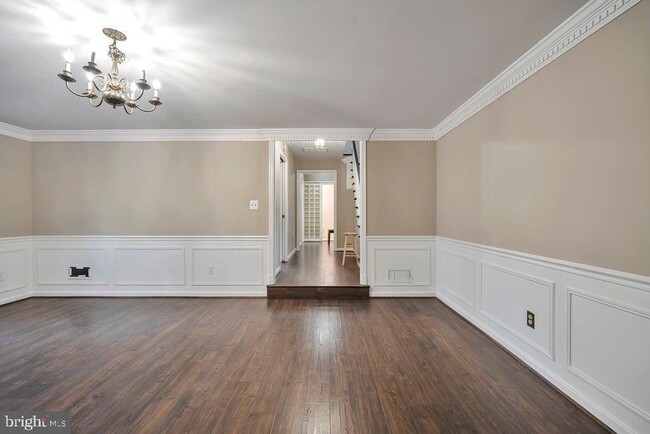 Building Photo - 10917 Wickshire Way