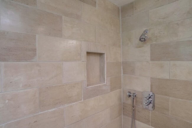 Hugh Custom Shower - 556 Luton Dr