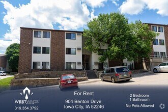 Building Photo - $1,025 | 2 Bedroom, 1 Bathroom Apartment |...