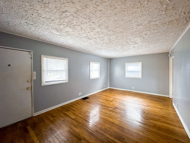 Building Photo - 3343 Arthington Blvd