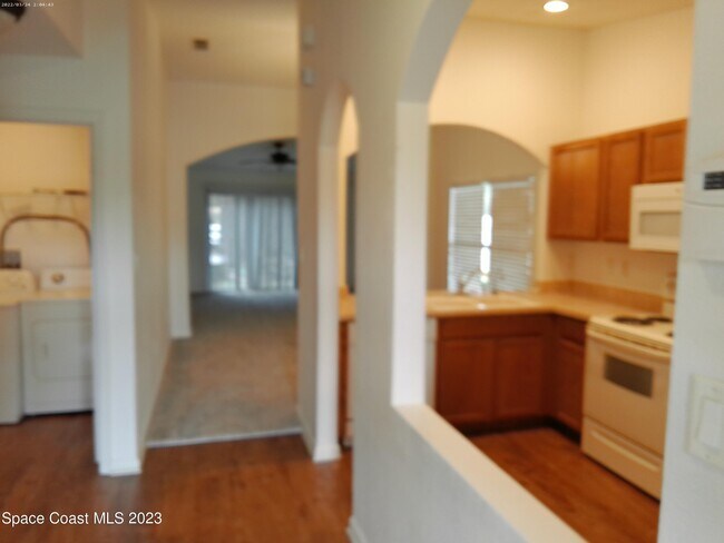 Building Photo - 435 Margie Dr