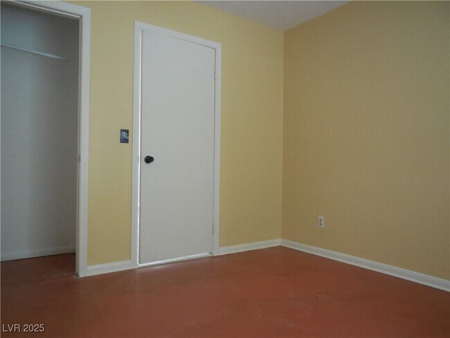 Building Photo - 822 Schooner Dr