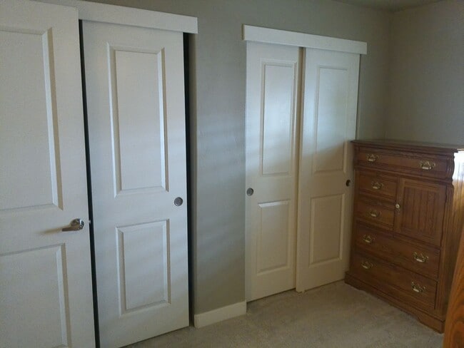 Building Photo - Spacious 4 bedroom 2 bath Double wide Available short term or long term