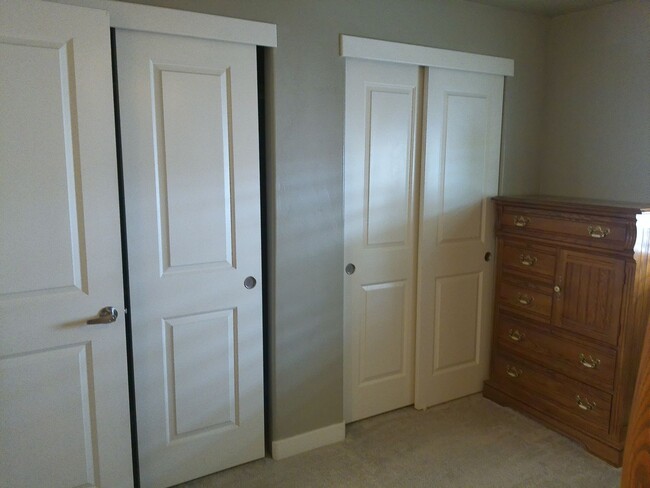Building Photo - Spacious 4 bedroom 2 bath Double wide