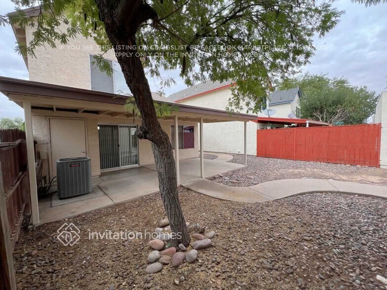 Building Photo - 1535 N Horne