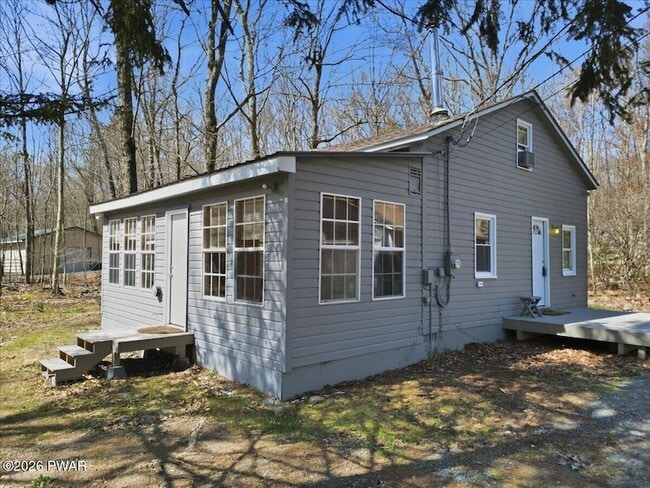 Building Photo - 209 Urban Rd
