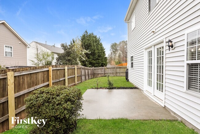 Building Photo - 5 Stepney Ct