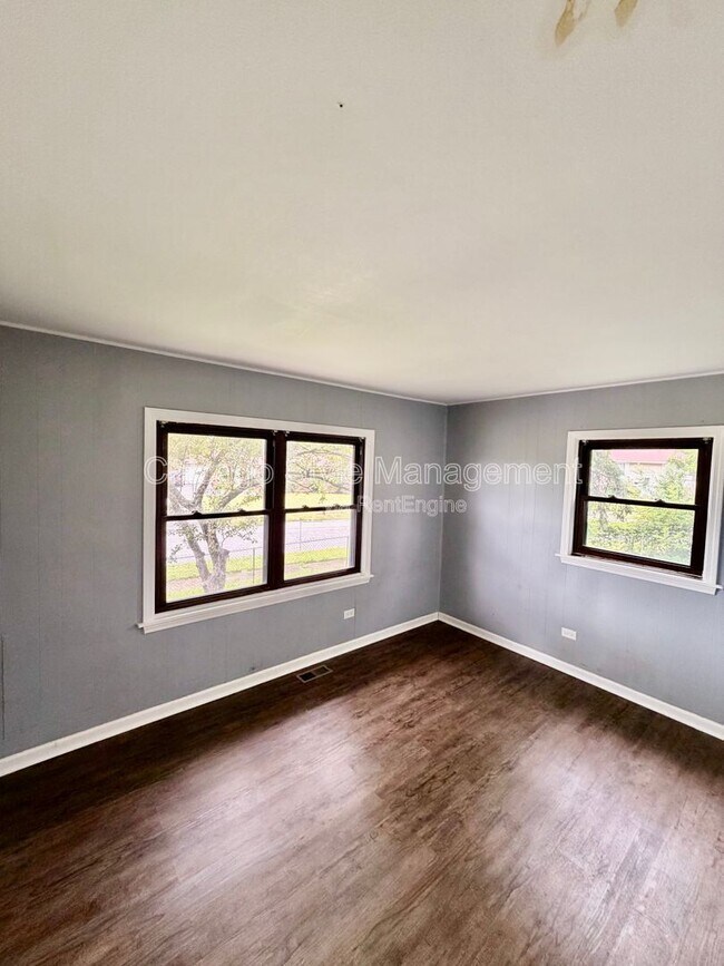Building Photo - 4507 Balmoral Dr