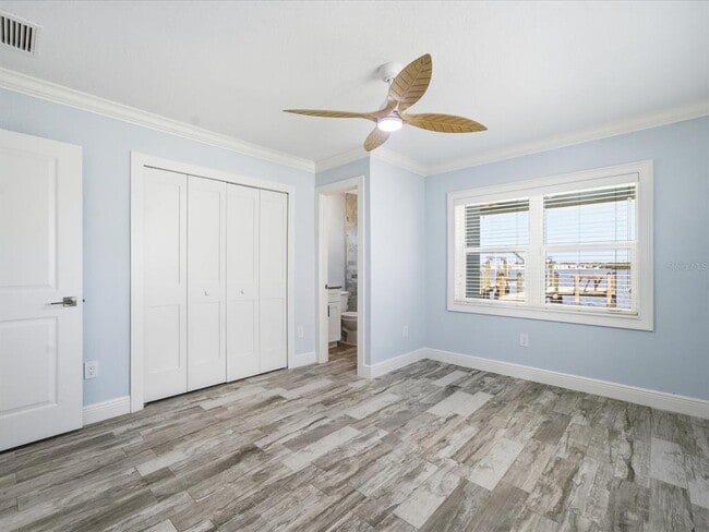 Building Photo - 828 Bay Point Dr