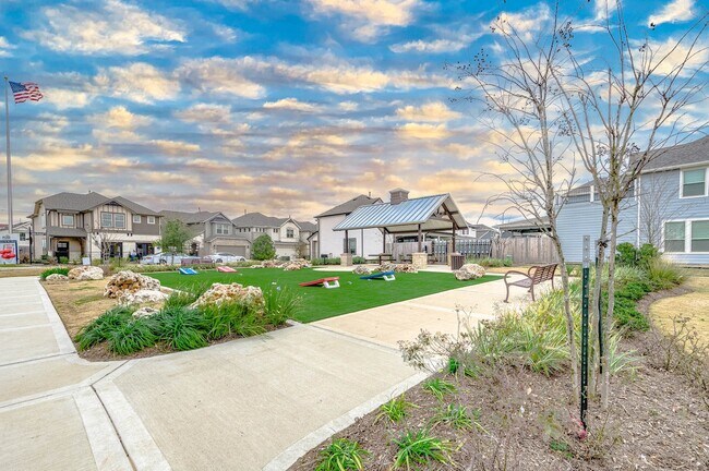 Building Photo - 3405 Knighton Hill Dr