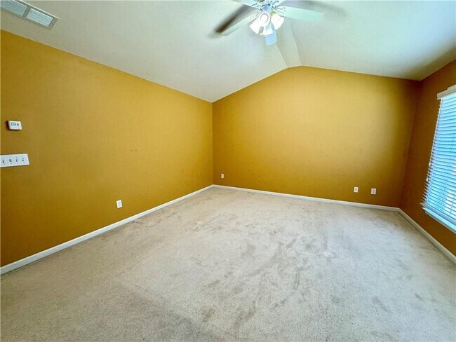 Building Photo - 8965 Friarbridge Dr