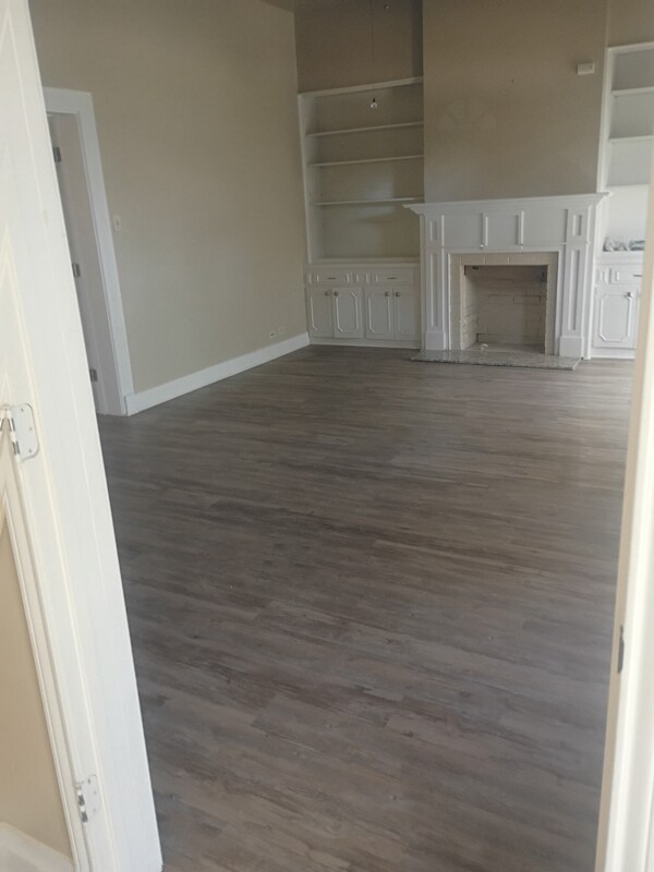 Building Photo - 433 N Bowie St