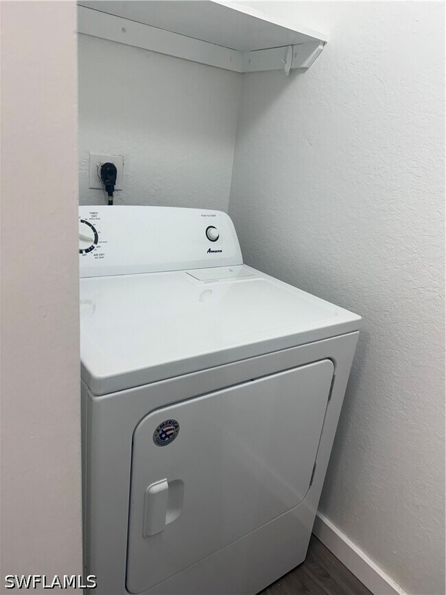 Building Photo - 8285 Ibis Club Dr