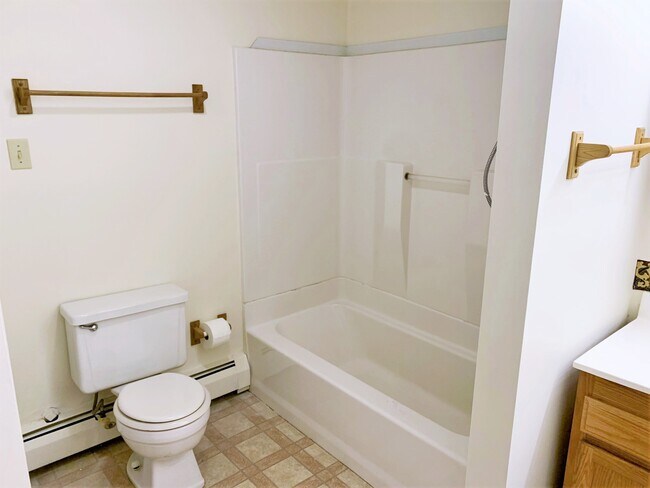 Building Photo - 9 S 3rd St