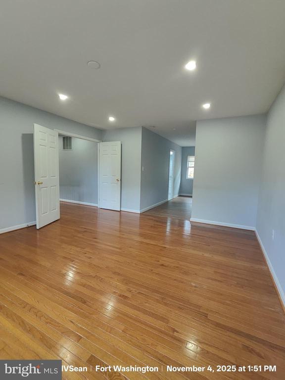 Building Photo - 11904 Aten St