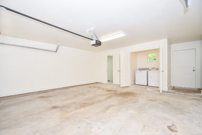 Building Photo - 3507 Mosley Ct