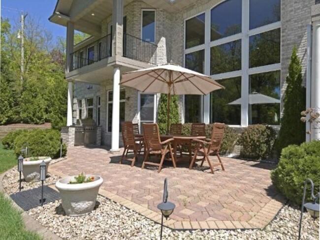 Building Photo - Amazing Minnetonka Lakefront Gated Estate - 170' Flat Shoreline, Sweeping Views, Sandy Beach