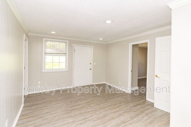 Building Photo - 727 Talley Rd