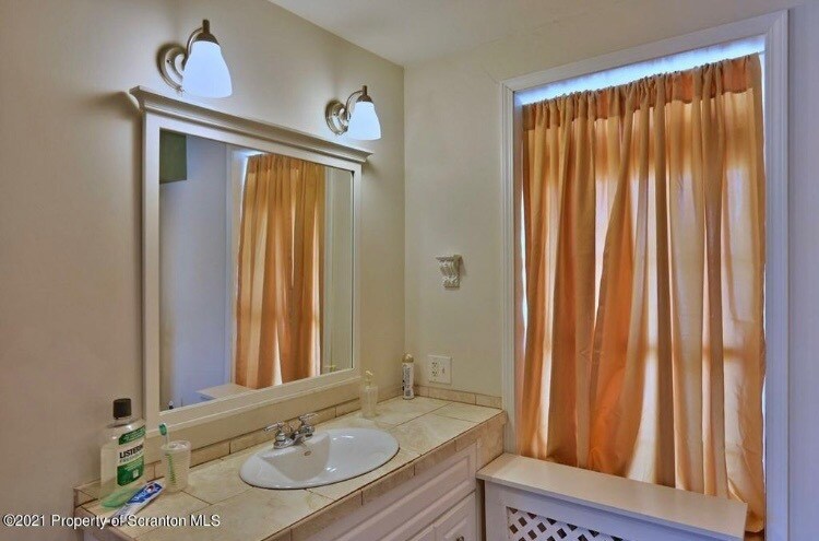 Building Photo - 540 Palm St