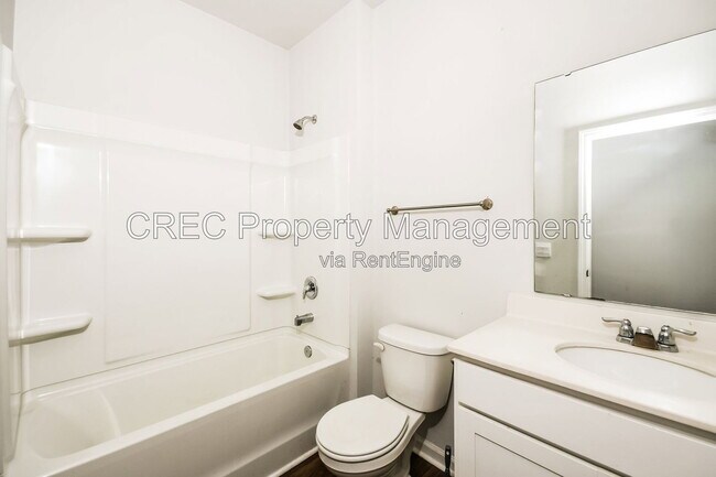 Building Photo - 928 Woodside Creek Ln