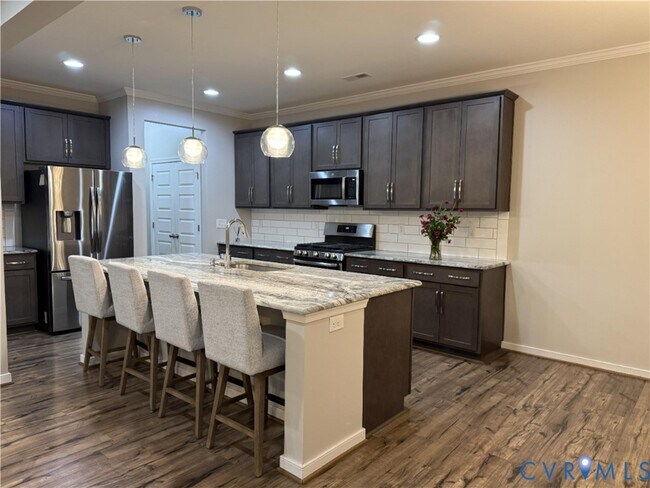 Building Photo - 4018 Tin Roof Way