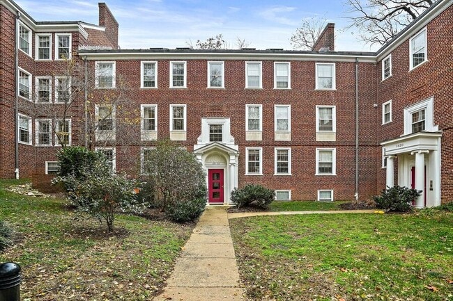 Building Photo - 3810 39th St NW