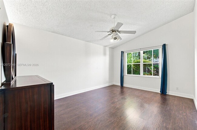 Building Photo - 7336 Granada Way