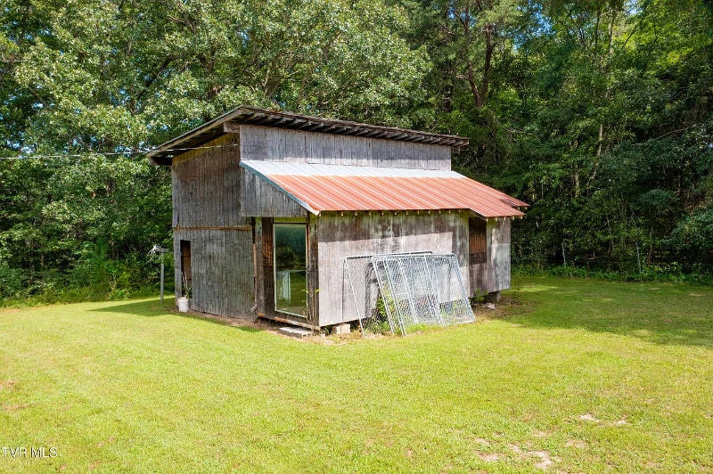 Building Photo - 121 Dee Runion Rd