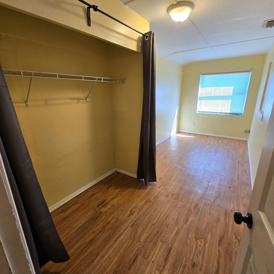 Building Photo - 4487 Wheatley St