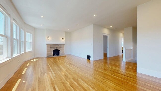 Building Photo - 1608 Balboa St
