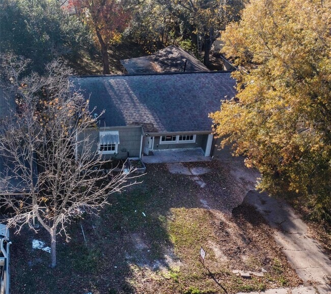 Building Photo - 3826 Landa Ln