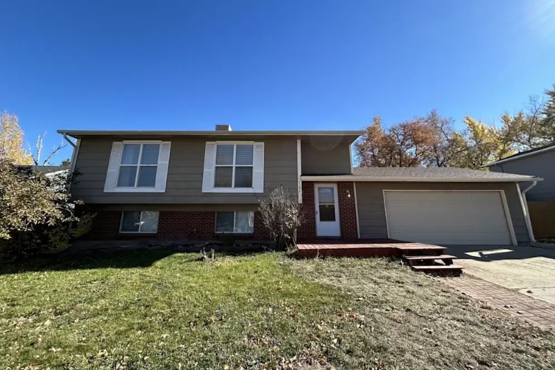 Primary Photo - 9245 Garland St