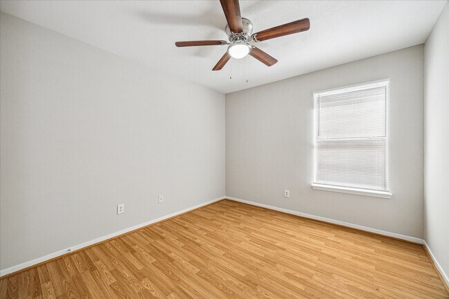 Building Photo - 21907 Willow Downs Dr