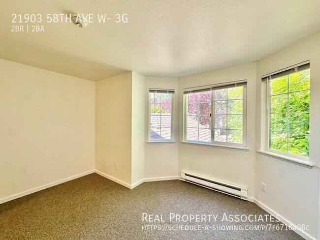 Building Photo - 21903 58th Ave W