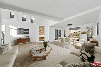 Building Photo - 2316 Strongs Dr