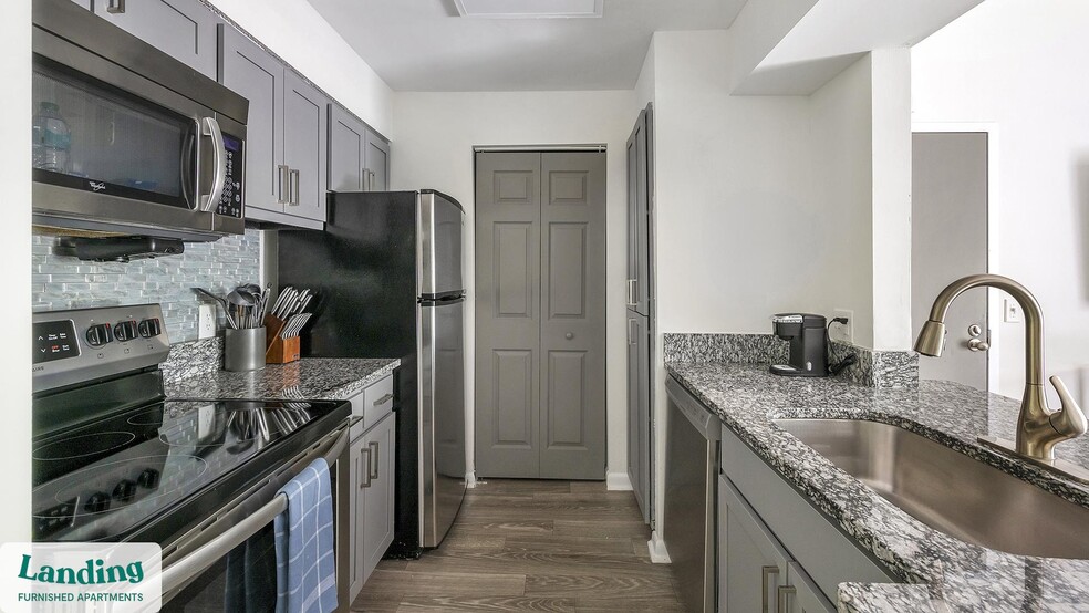 Building Photo - 101 Brixworth Ln