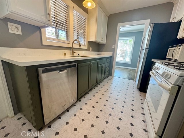 Building Photo - 6163 Briercrest Ave