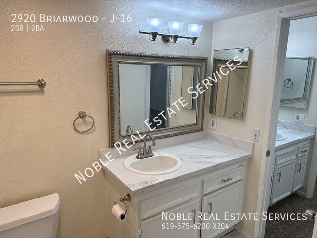 Building Photo - 2920 Briarwood-J-16
