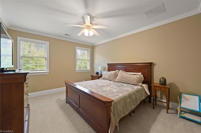 Building Photo - 7517 Henson Forest Dr