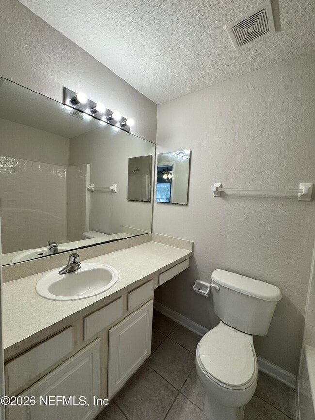 Building Photo - 8428 Thornbush Ct