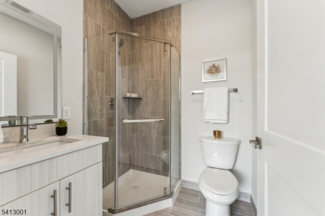 Building Photo - 140 W Webster Ave