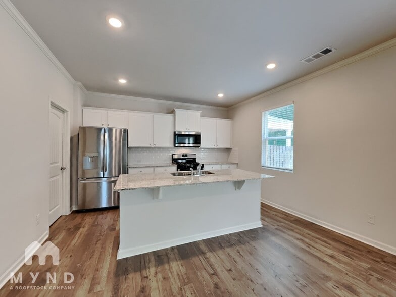 Building Photo - 262 Barnwood Ln