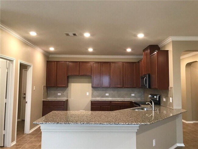 Building Photo - 16615 Brogan Ln