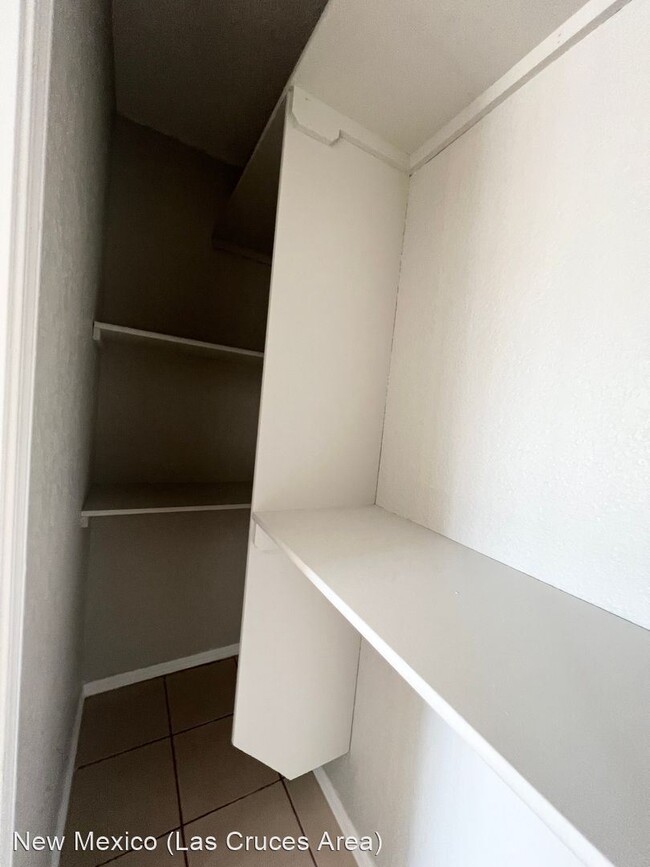 Building Photo - 2 br, 1 bath House - 917 Mesilla Dr.