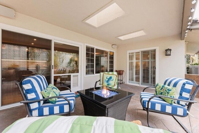 Building Photo - Remodeled 3BR/2BA Condo in the Heart of Ra...