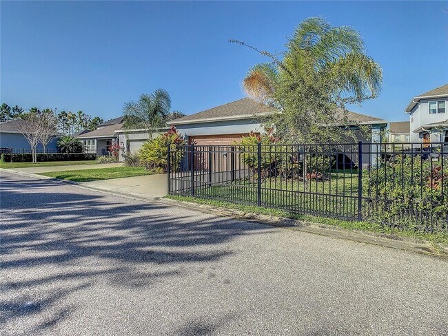 Building Photo - 14912 Caravan Ave