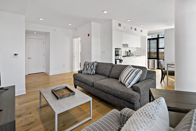 Building Photo - 1841 7th St NW