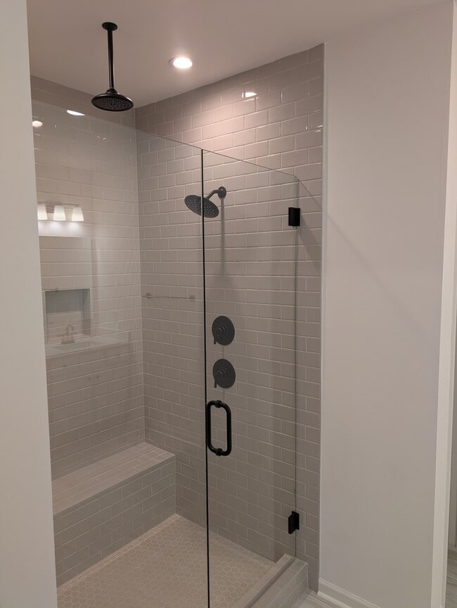 Building Photo - NEW 3bd/3bth Ranch -Golf Course View- OCTO...